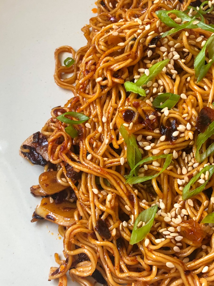 Garlic Chili Oil Noodles: Easy Customization & Ingredient Swaps