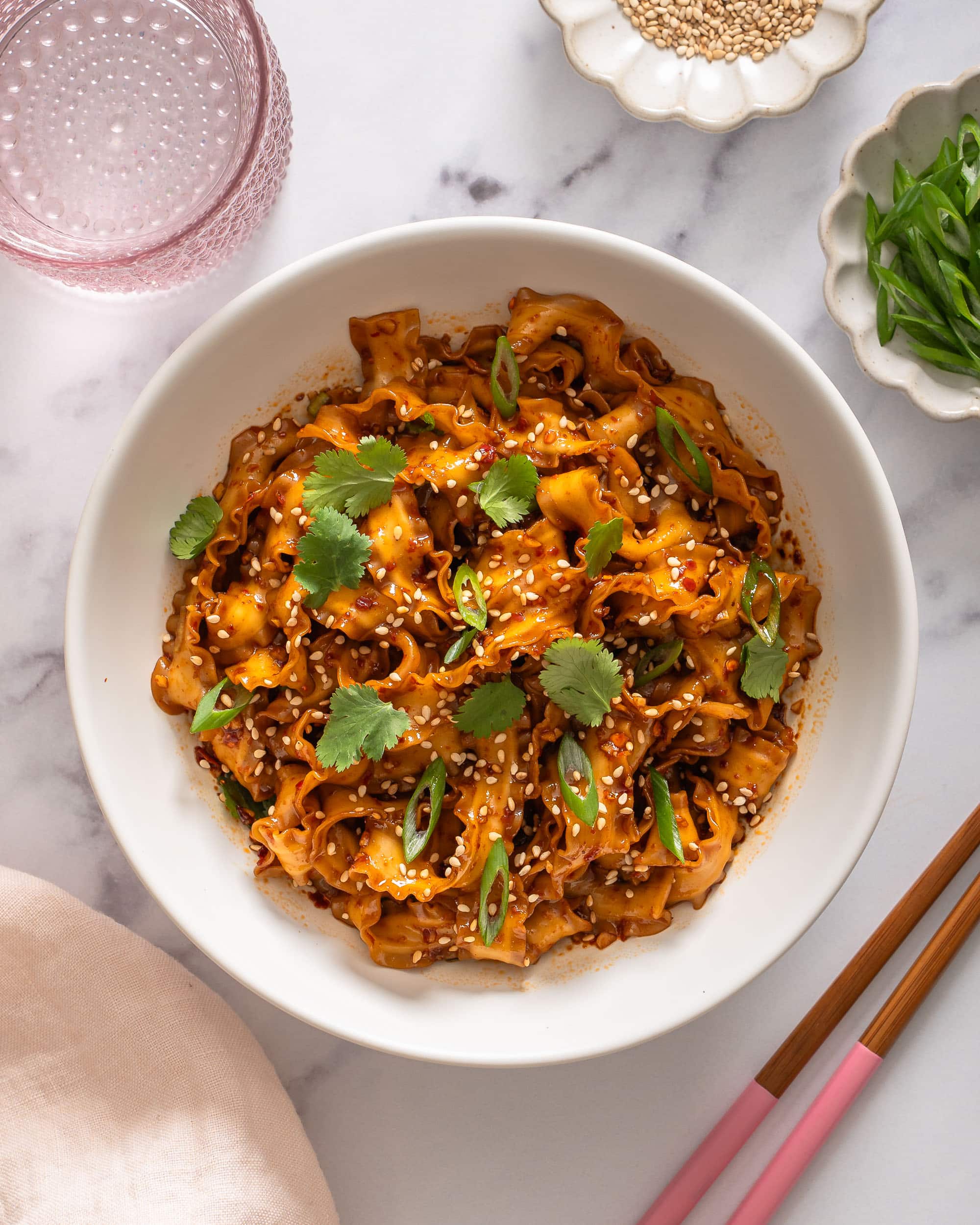 Homemade Garlic Chili Oil Noodles: Bursting with Flavor
